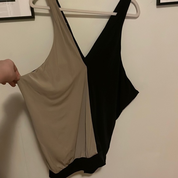 Lane Bryant 18/20 Color Block Deep V-Neck Sleeveless Black - Picture 1 of 4